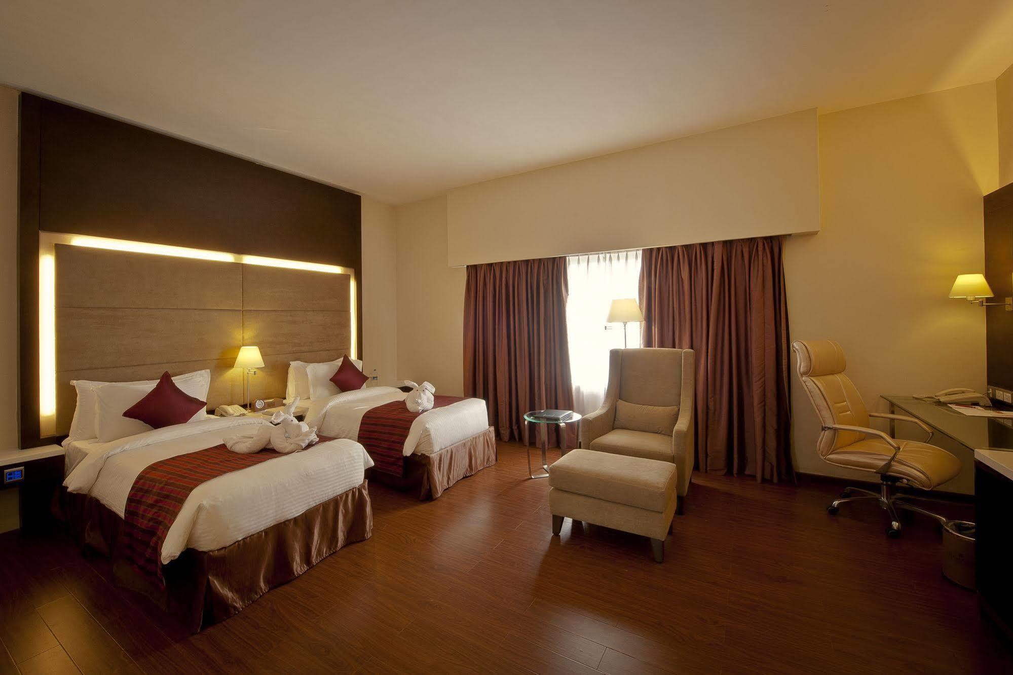 Ramada By Wyndham Chennai Egmore Τσενάι Εξωτερικό φωτογραφία